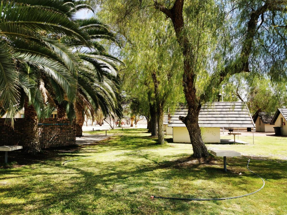 Апартаменты East Gate Rest Camp Buitepos Экстерьер фото